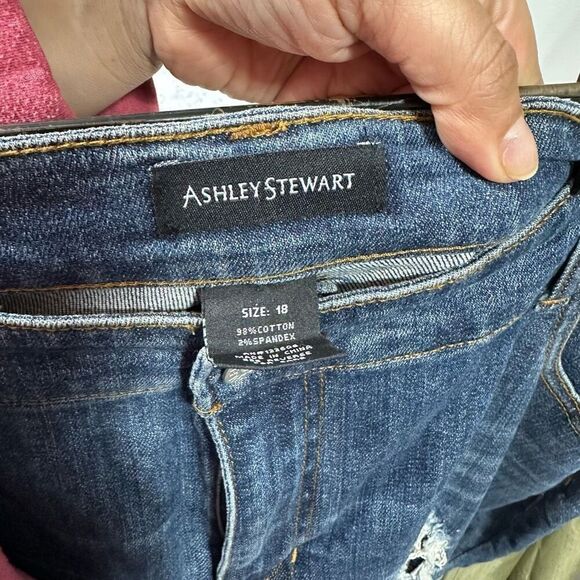 Ashley Stewart Women’s Plus Jeans sz 18 Denim Stretch Distressed #F491 - Picture 3 of 8